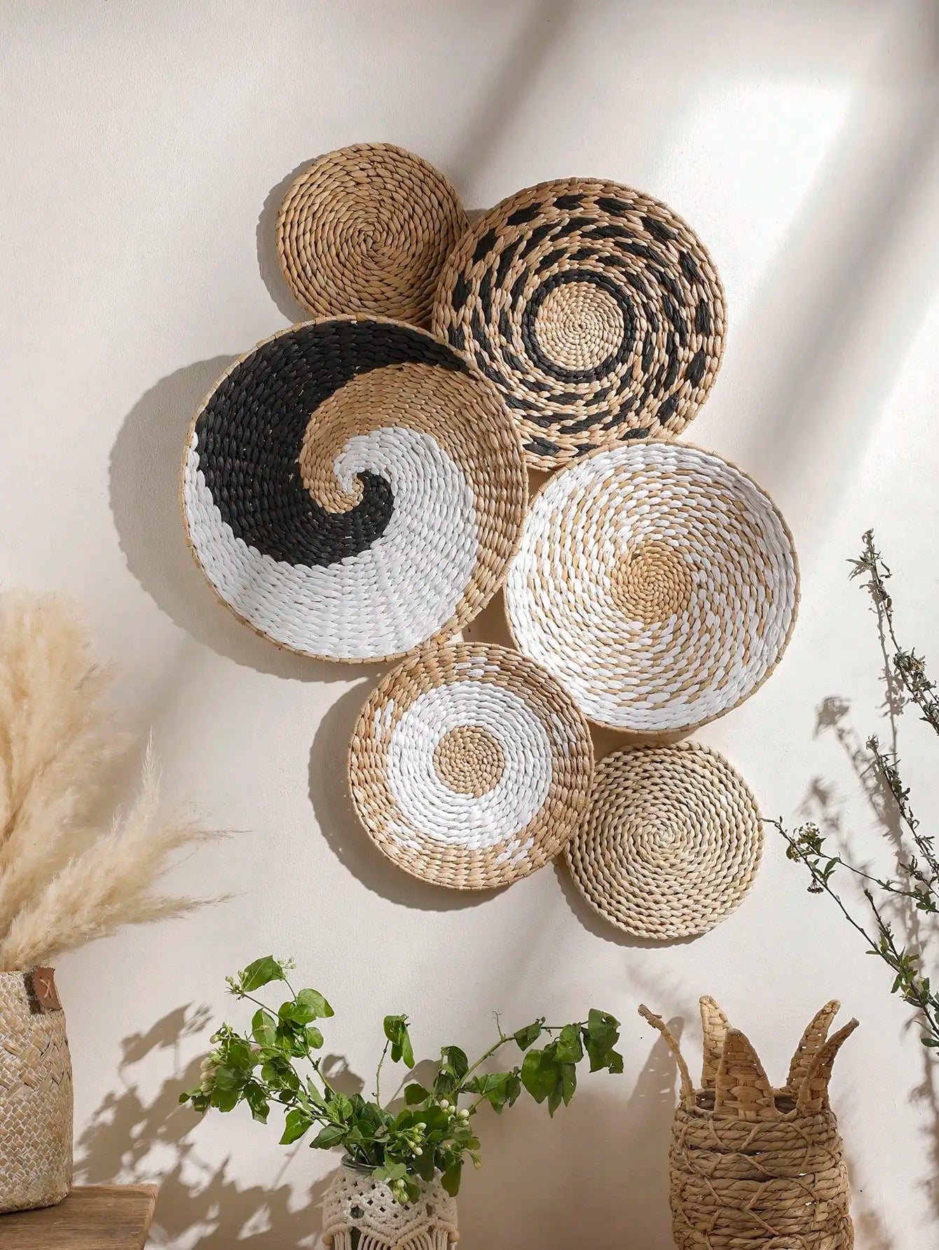 Hand-Woven Wicker Wall Hanging Ornament