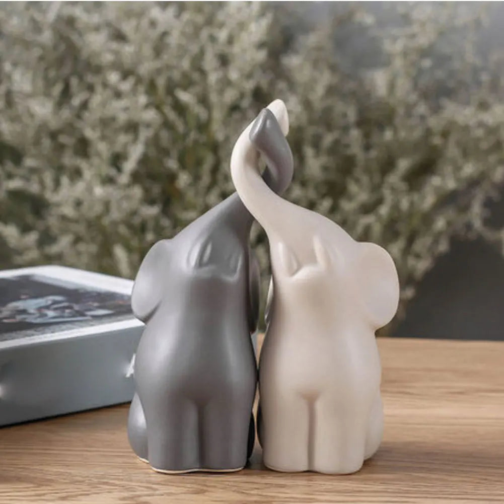 2pcs Ceramic Elephant Couples Ornaments